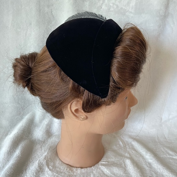 Vintage Bollock’s of Pasadena sportswear fascinator pill hat racetrack headband - Picture 6 of 16